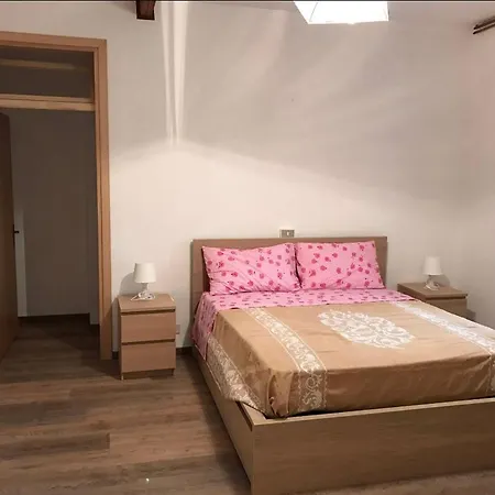 Delicious On Lakeside Appartement Colonno